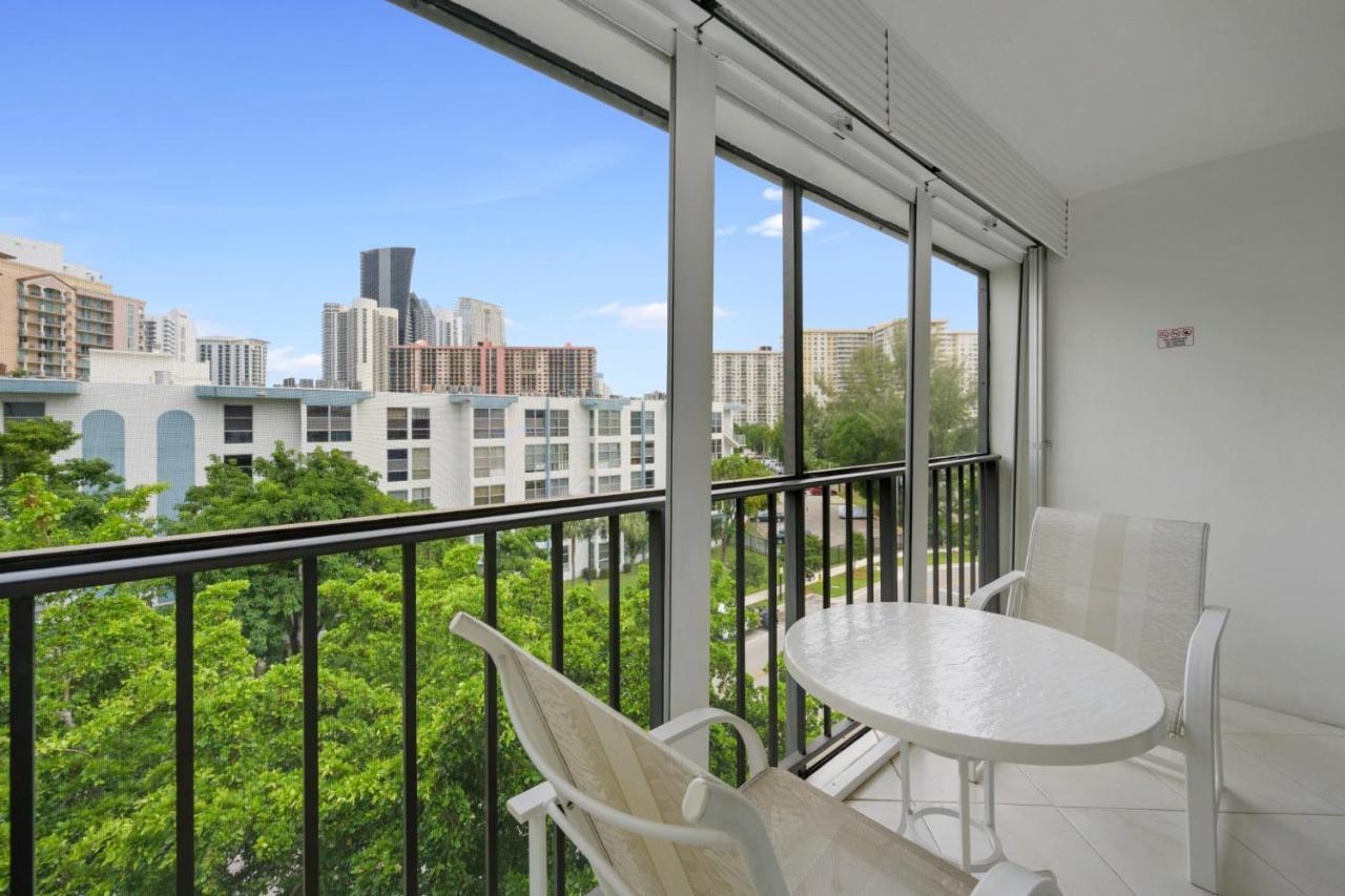 Le Cartier Sunny Isles Ocean Paradise Sunny Isles Beach Bagian luar foto